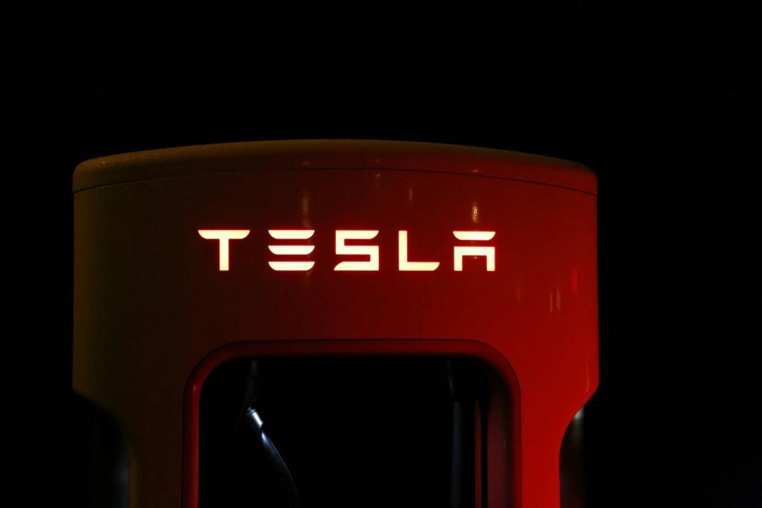Government Policies and Incentives: Fueling the EV Market - ev incentives